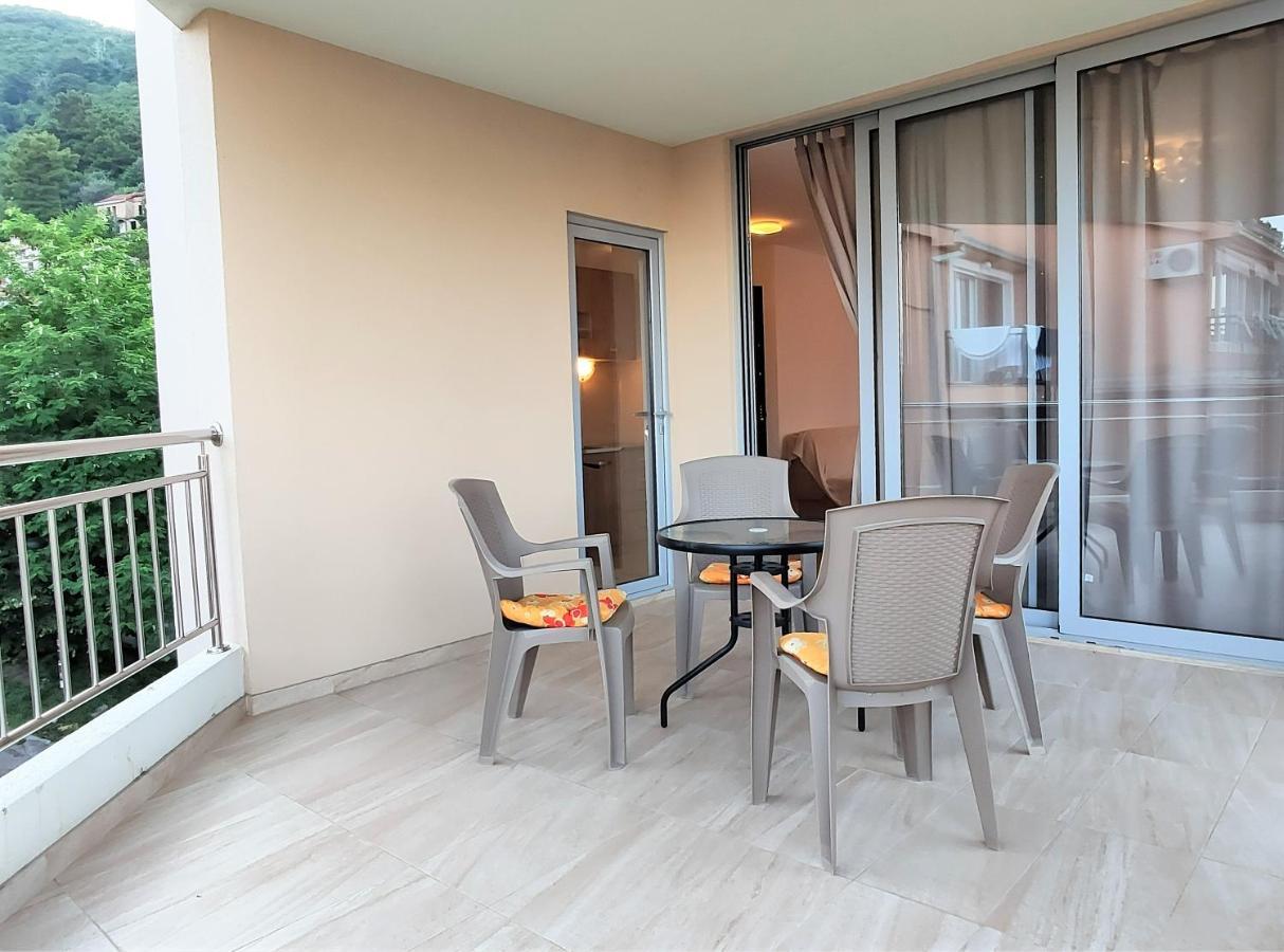 Pavlina Apartments Budva Ngoại thất bức ảnh